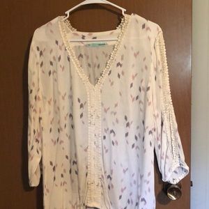 3/4 length sleeve shirt